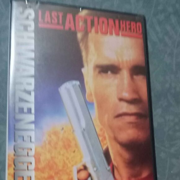 7 MOVIES for 1 Price - Picture 4 of 8